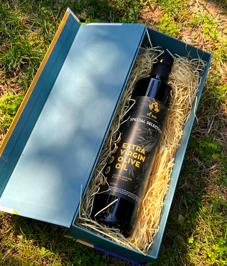 single gift box